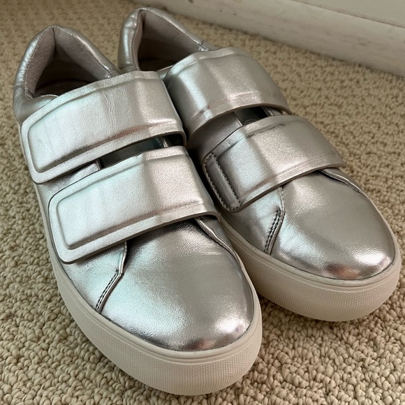 J/Slides - Picture 3 of 6